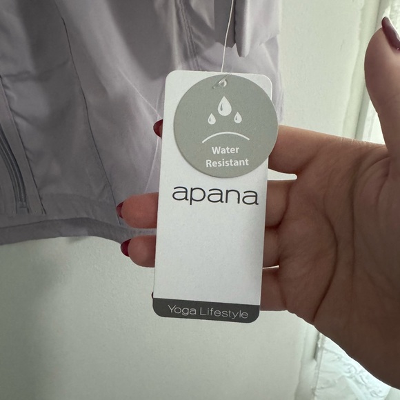 Water resistant light-weight jacket - Picture 6 of 10